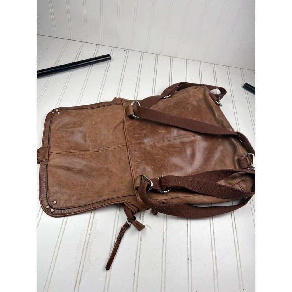 The Sak Ventura Vintage Y2K Brown Distressed Leather Convertible Backpack Bag